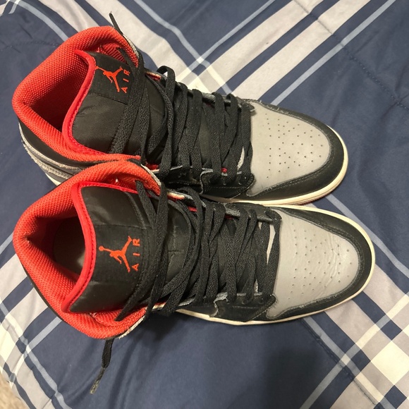 Jordan 1 mid - Picture 1 of 3